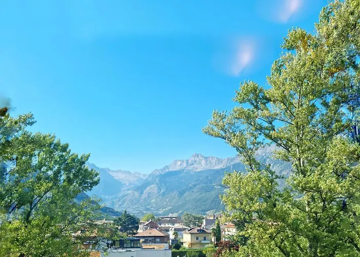 Bergblick In Zentrumsnaehe Mit Garage 公寓 *