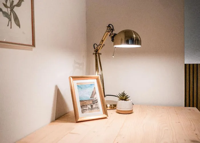 Bergblick In Zentrumsnaehe Mit Garage * Merano