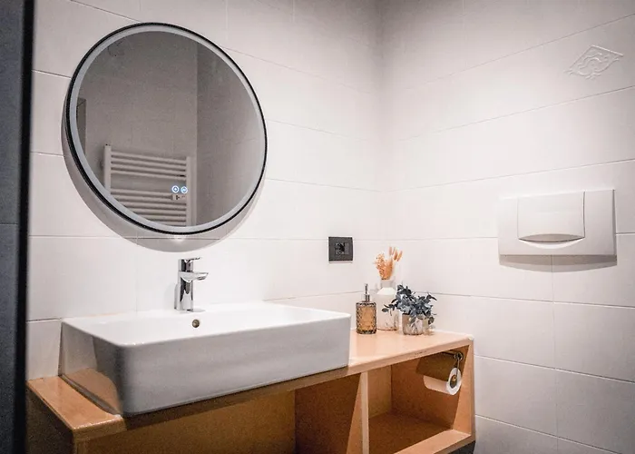 Bergblick In Zentrumsnaehe Mit Garage 公寓 *