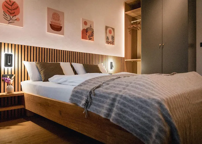 Bergblick In Zentrumsnaehe Mit Garage Appartamento